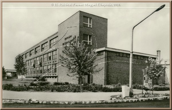 kazincbarcika_irinyi_janos_vegyipari_technikum_2.jpg