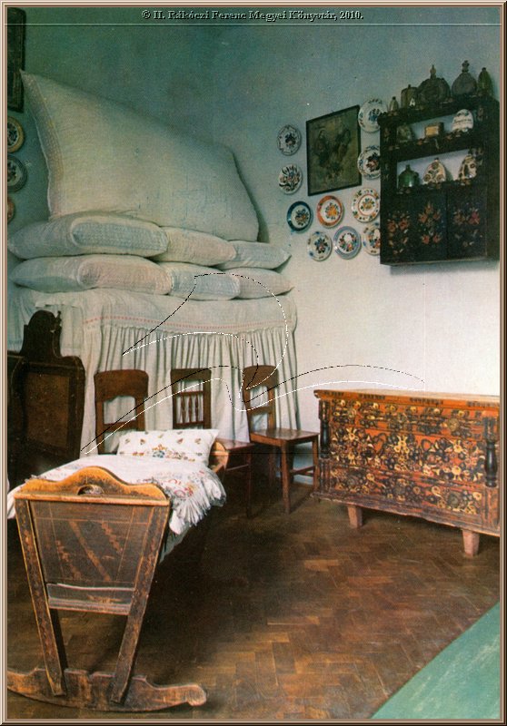 mezokovesd_matyo_muzeum_szentistvani_szoba.jpg
