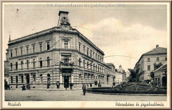miskolc_varoshaz_ter_jogakademia.jpg