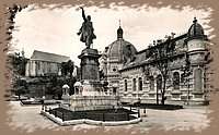 miskolc_erzsebet_ter_kossuth_szoborral_2.jpg