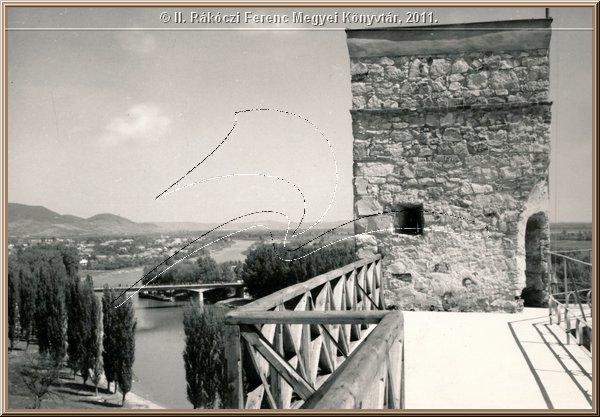 sarospatak_kilatas_a_rakoczi_varbol.jpg