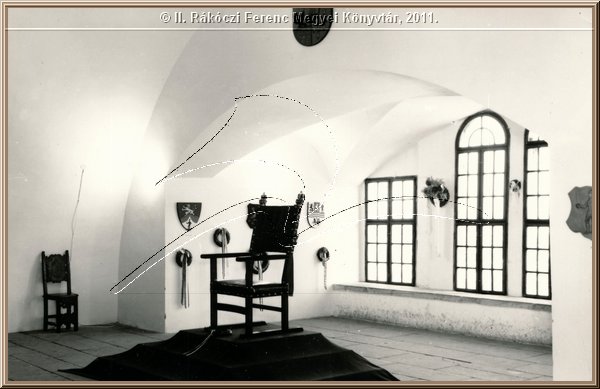 sarospatak_rakoczi_var_lovagterem.jpg