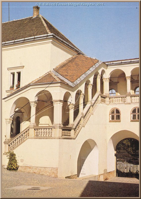 sarospatak_rakoczi_var_perenyi_loggia_05.jpg