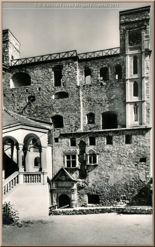 sarospatak_rakoczi_var_vorostorony.jpg