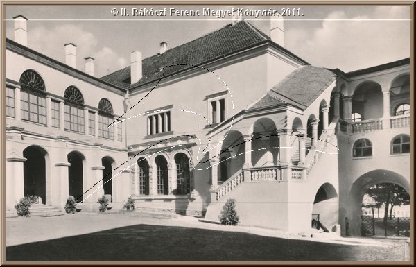 sarospatak_var_perenyi_loggia.jpg