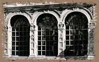 sarospatak_rakoczi_muzeum_var_konyvtarablak_a_perenyi_szarnyon.jpg