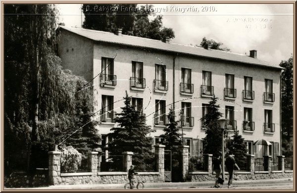 miskolctapolca_szot_udulo.jpg